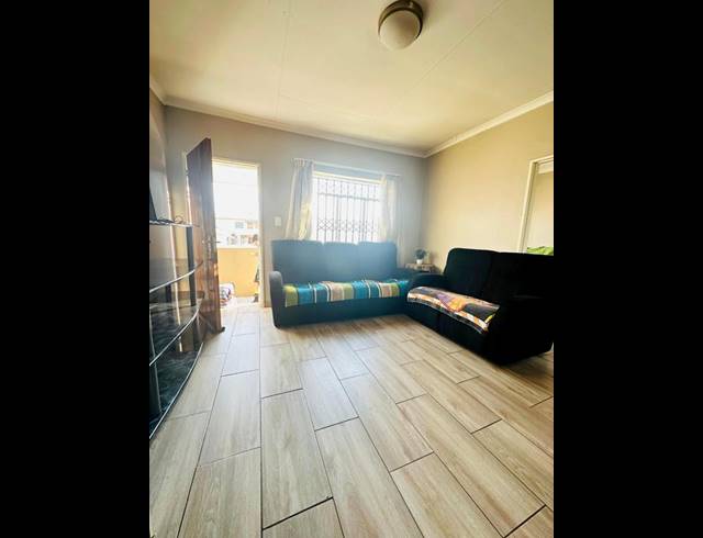 2 BEDROOM APARTMENT FOR SALE IN FLEURHOF